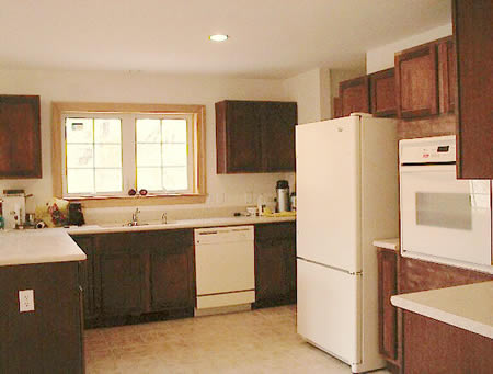 Fabulous location just 2 hours to NYC, 20 minutes to Woodstock, 10 minutes to Saugerties thruway exit, 20 minutes to skiing at Hunter and Windham. 