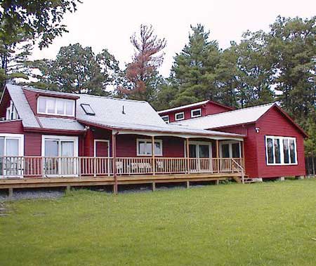 The Hamptons Meet the Catskills
