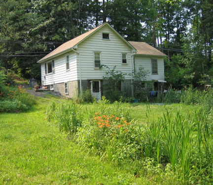 A great price for a solid 3 bedroom home!
