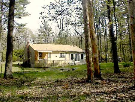 Delightful Woodstock Country Cottage for sale by Teran Realty