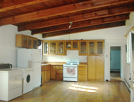 Located in the hamlet of Bearsville, just a few miles  west of the center of Woodstock. Right on NYC bus route and easy walk to  fine restaurants, theatre and post office. 