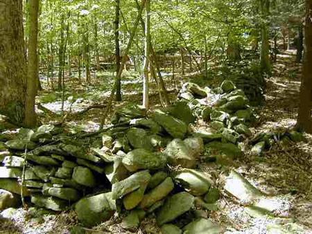 Excellent land to build that special home or weekend get-away. Located in one of Woodstock's most desirable areas. Privacy, stone walls, walk to Cooper Lake.....Perfect!!! 